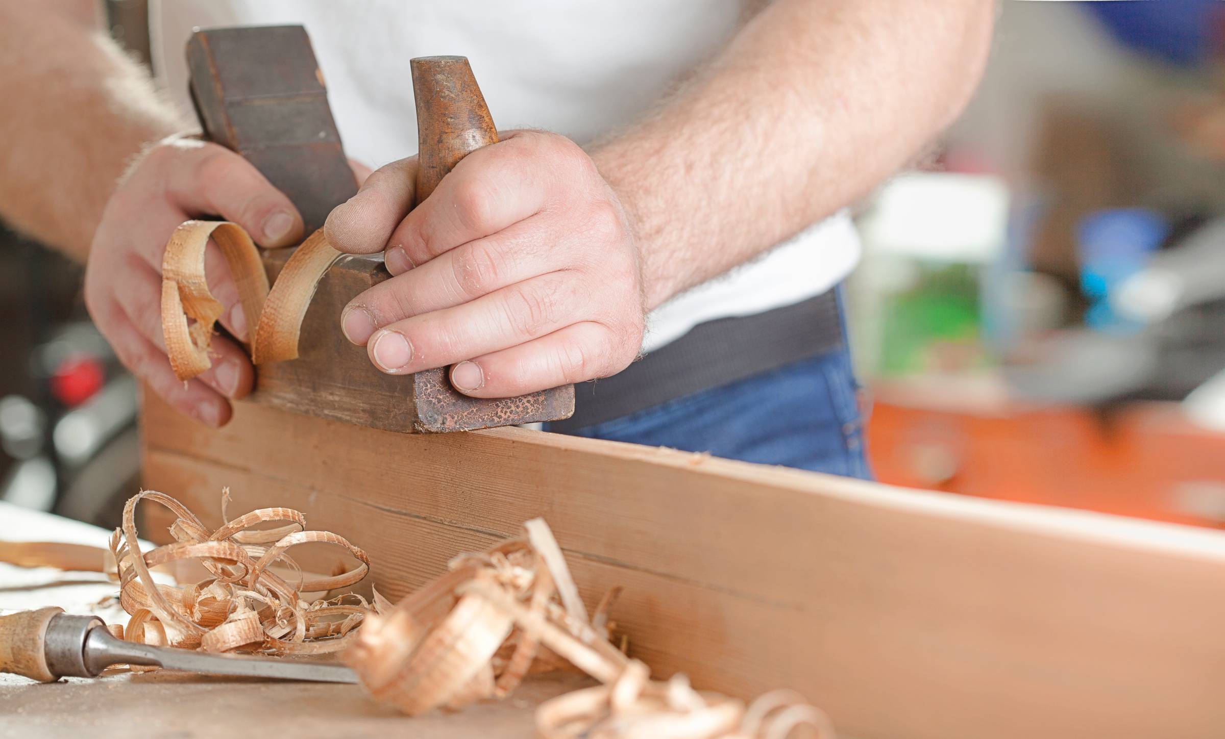 Tischler in Neuruppin: Traditionelles Schreinerhandwerk mit moderner Technik