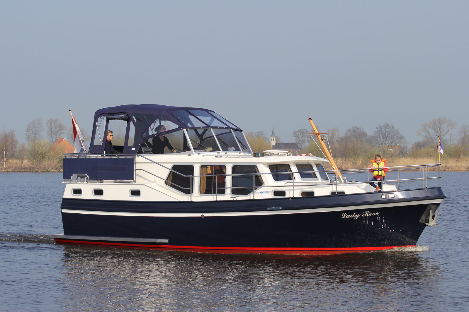 Entdecken Sie die Welt mit Boot Mieten und Yachtcharter