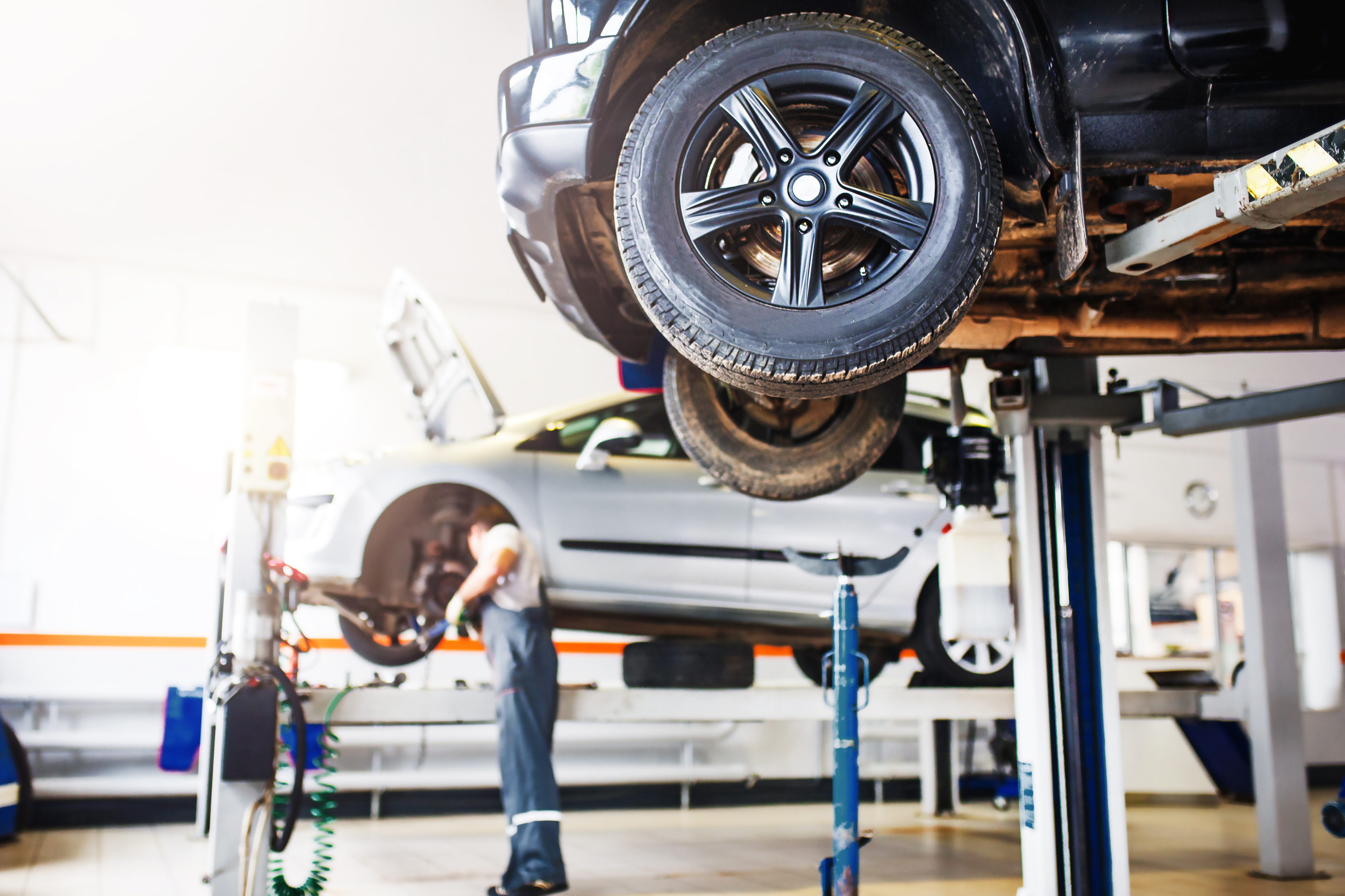 Autowerkstatt in der Nähe für Bremsenprüfung finden – meister-job bietet dir professionelle Hilfe